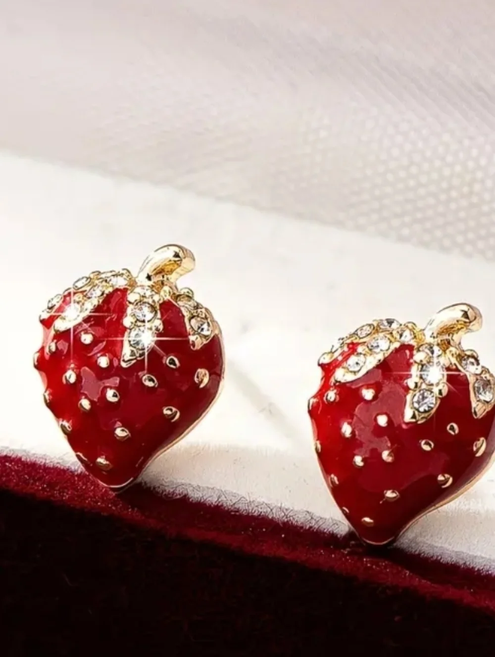 Small Red Strawberry Crystal Stud Earrings -golden Seeds Stud Earrings - Picture 3 of 5